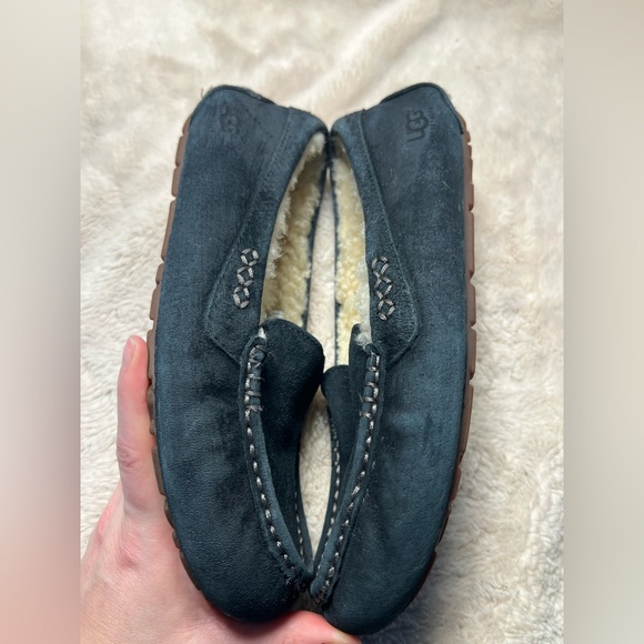 UGG Women's Ansley l suede moccasin slippers - Picture 4 of 7